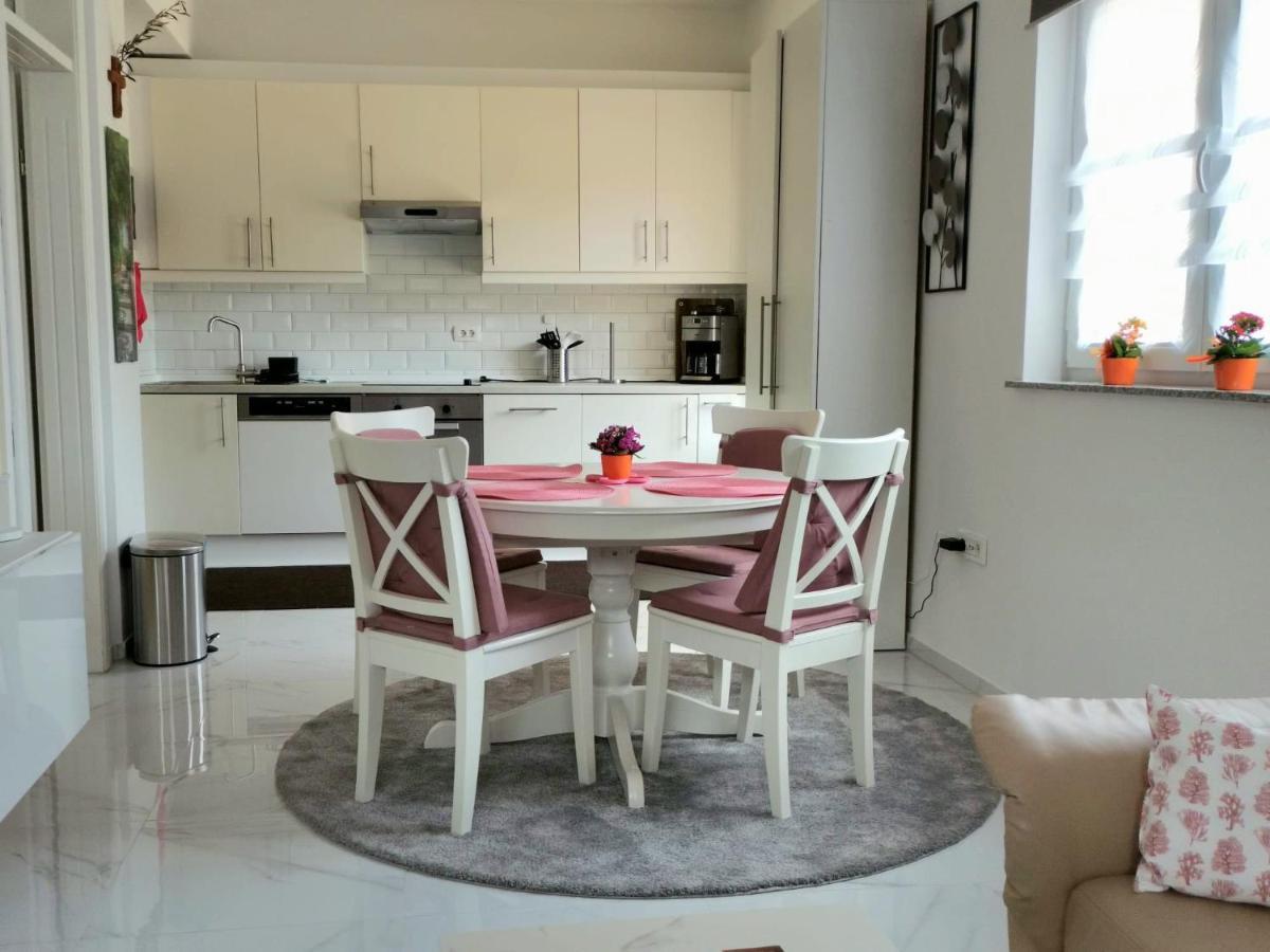 Apartment Grazia 普拉 外观 照片